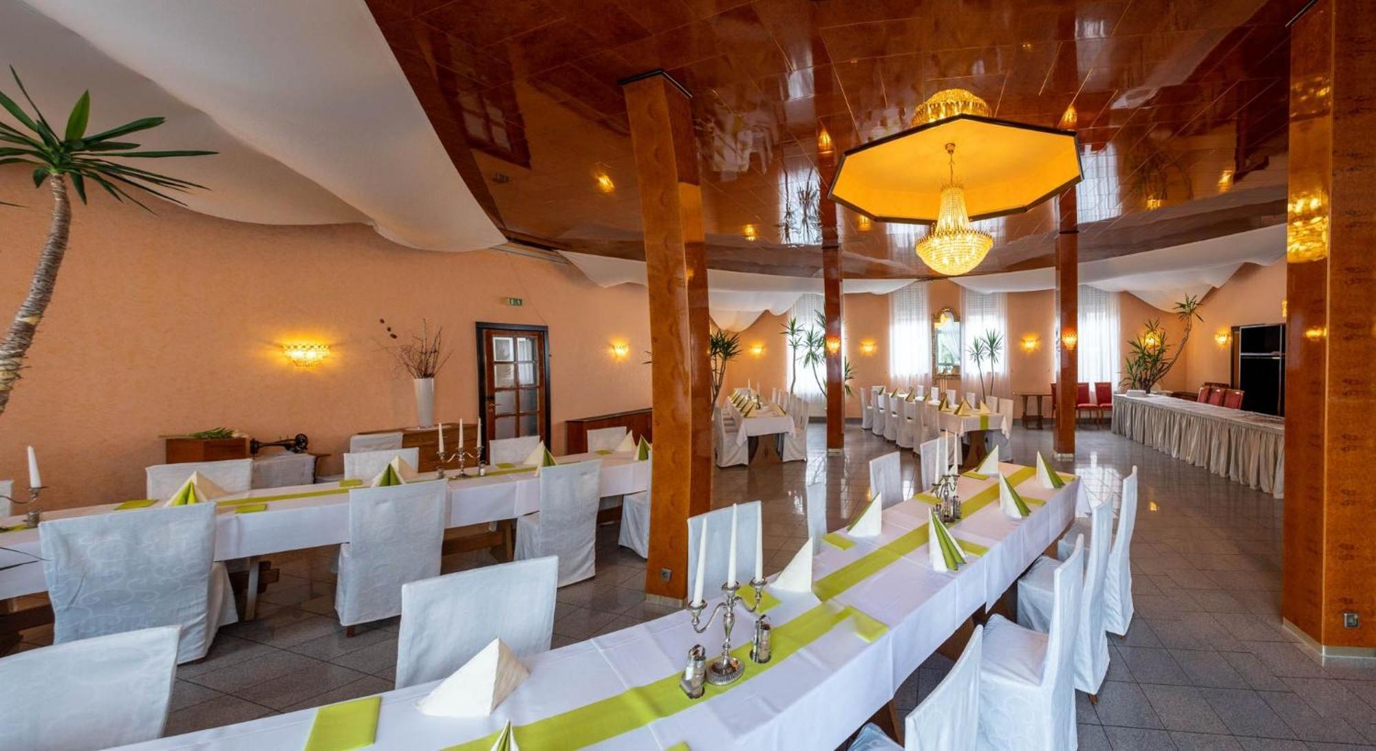 Kraichtaler Hof Hotel Kültér fotó