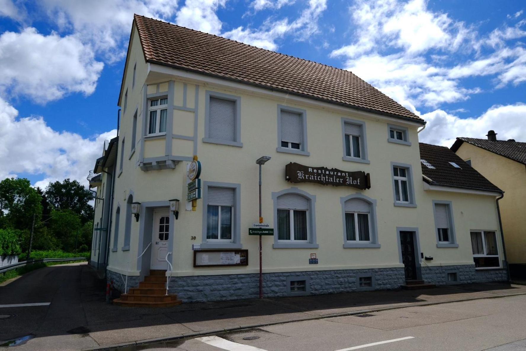 Kraichtaler Hof Hotel Kültér fotó