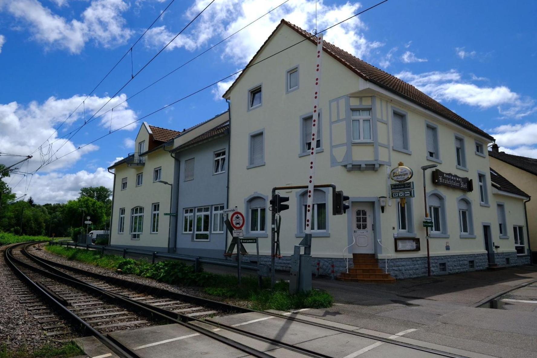 Kraichtaler Hof Hotel Kültér fotó