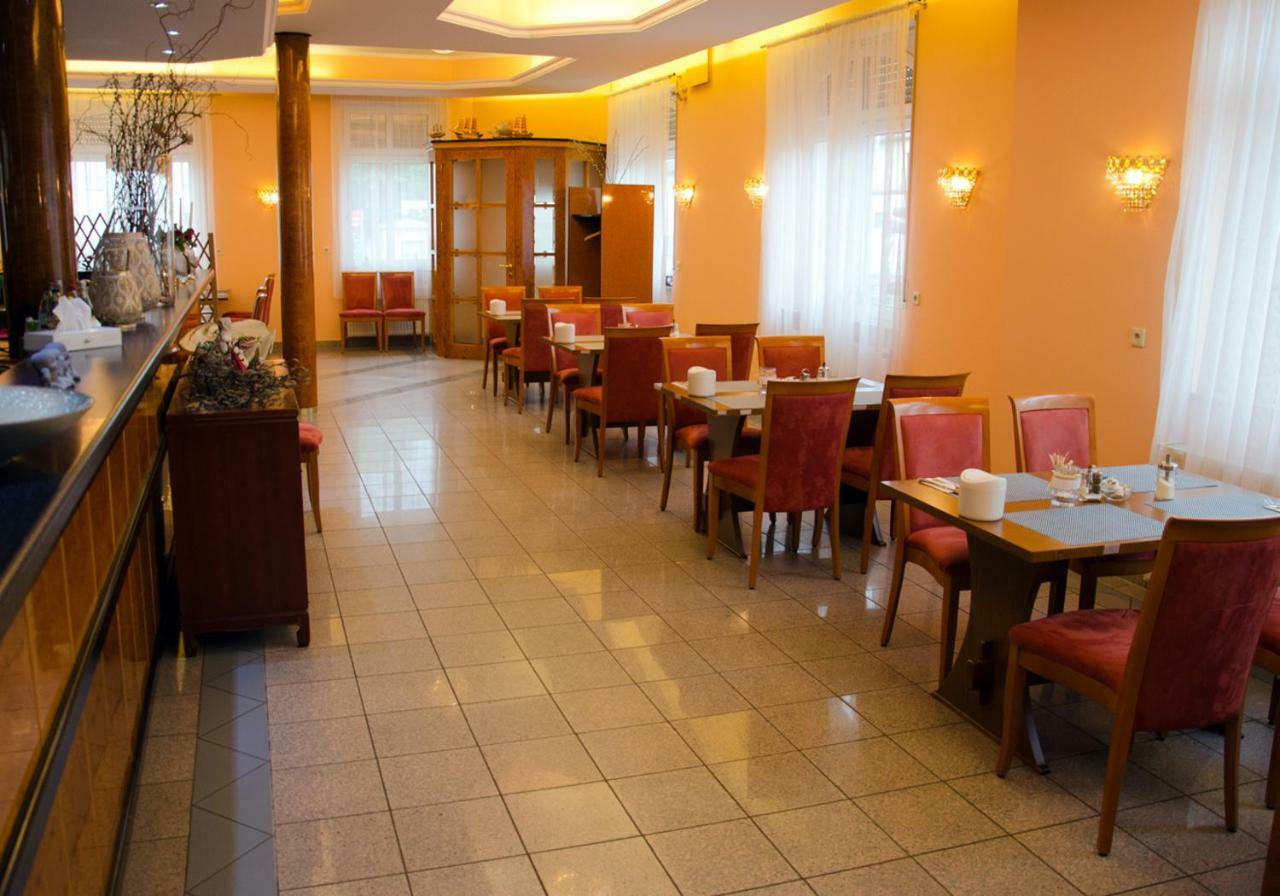 Kraichtaler Hof Hotel Kültér fotó