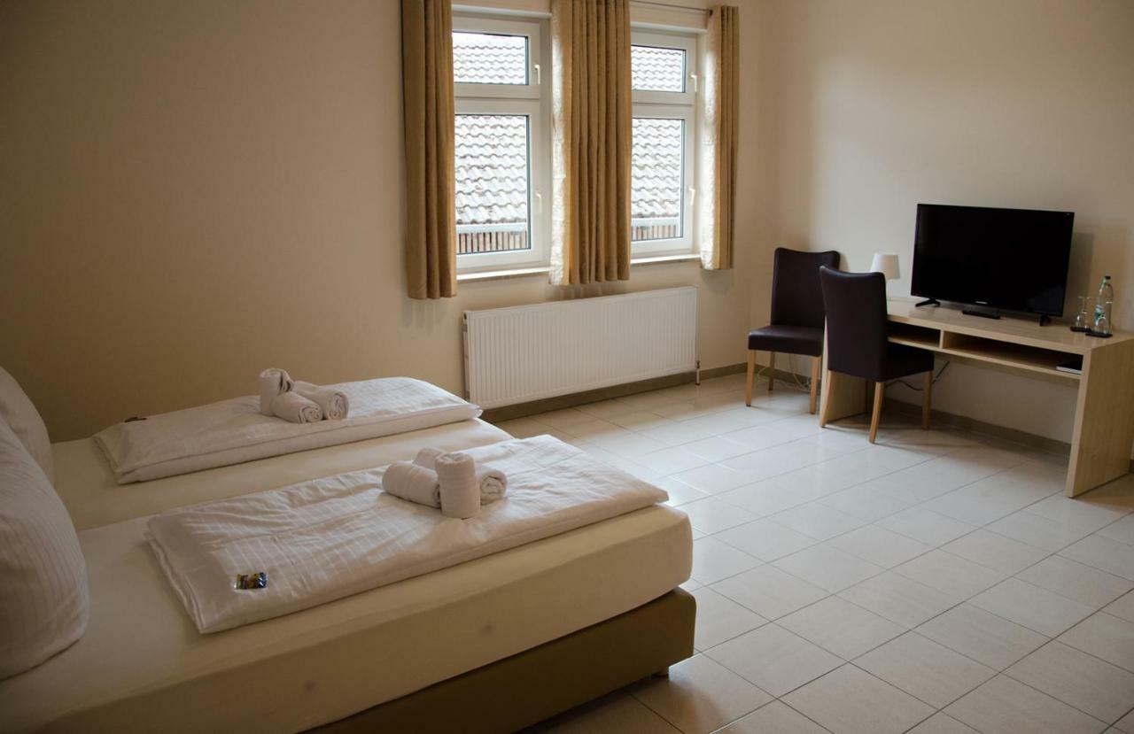 Kraichtaler Hof Hotel Kültér fotó